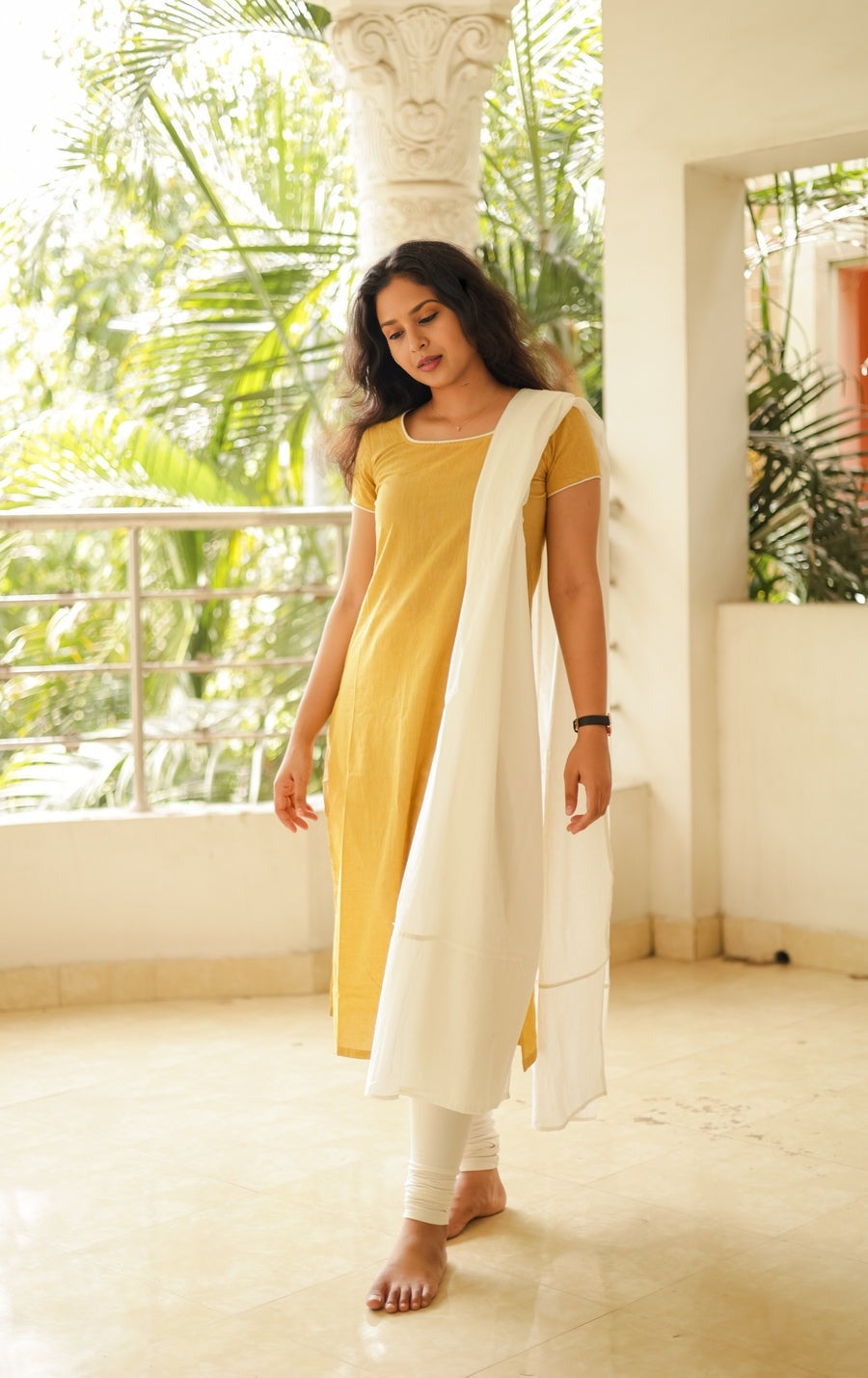 VTV Jessie (Kurti+Dupatta) Yellow & White