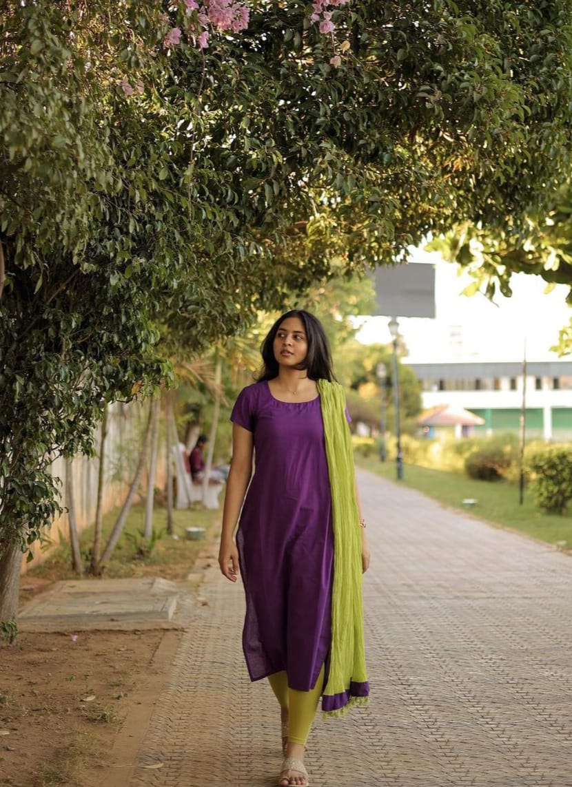 TRISHA KRISHNAN'S TOP WITH DUPPATA