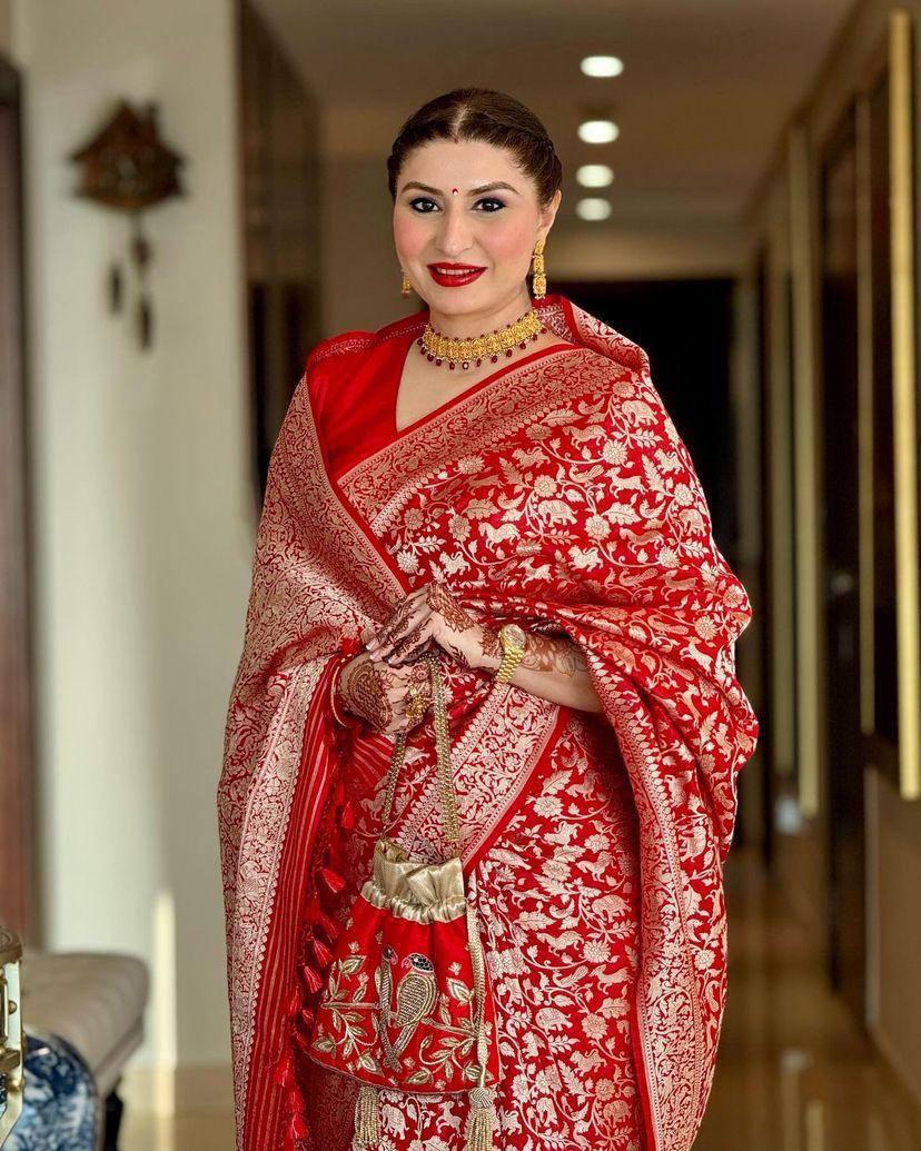 "Pure Love - Organic Banarasi Lichi Silk Saree for Effortless Wedding Style